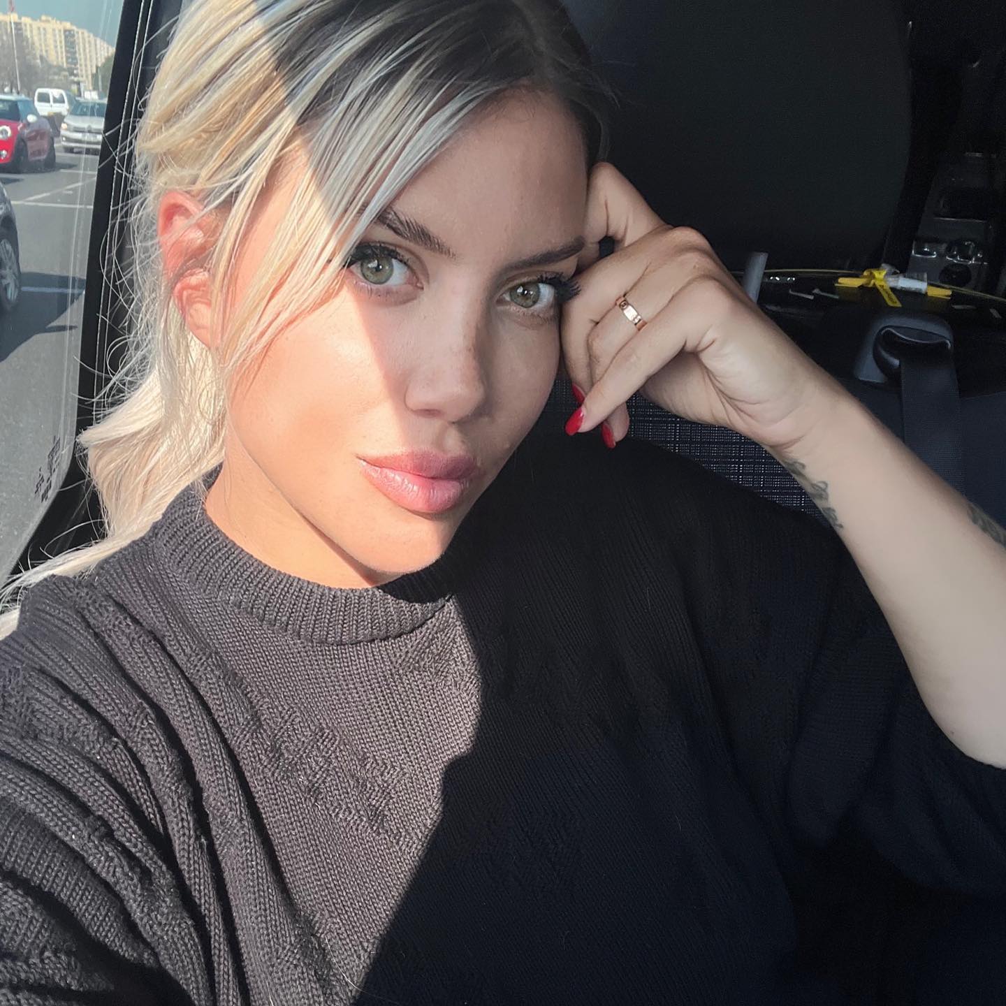 Mauro Icardi’nin eşi Wanda Nara’dan olay itiraf! VIP salonda etkilemeye çalıştı