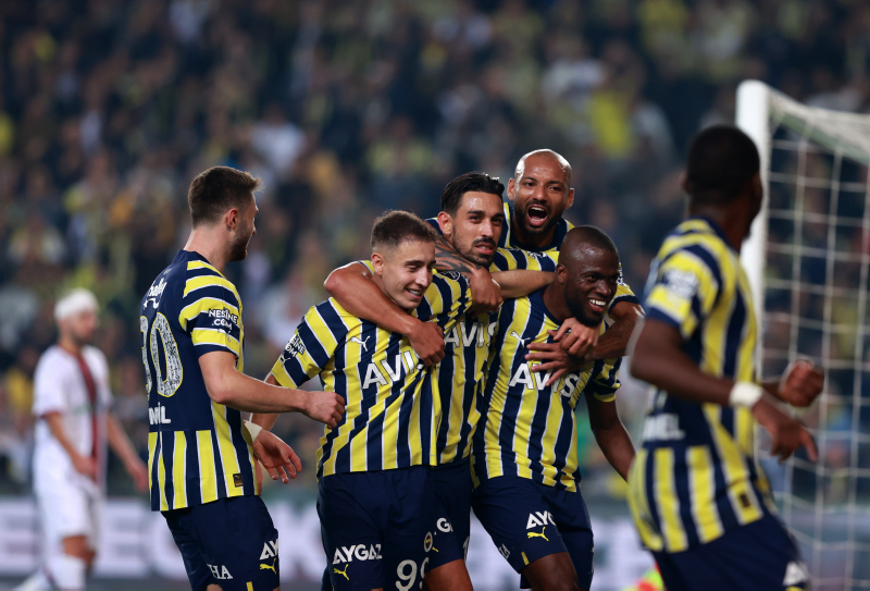 Erman Toroğlu 9 gollü maçı değerlendirdi! Deli deliyi görünce çomağını saklarmış