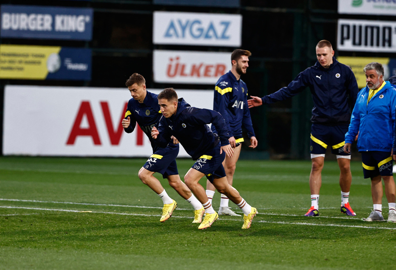 FENERBAHÇE HABERLERİ: Jorge Jesus’tan oyuncularına uyarı! AEK Larnaca maçında...