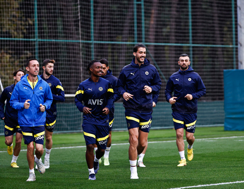 FENERBAHÇE HABERLERİ: Jorge Jesus’tan oyuncularına uyarı! AEK Larnaca maçında...