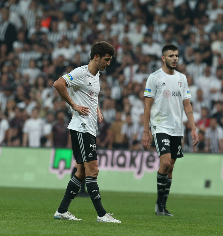 Beşiktaş’ta stoper problemi! Trabzonspor’a karşı kim oynayacak?