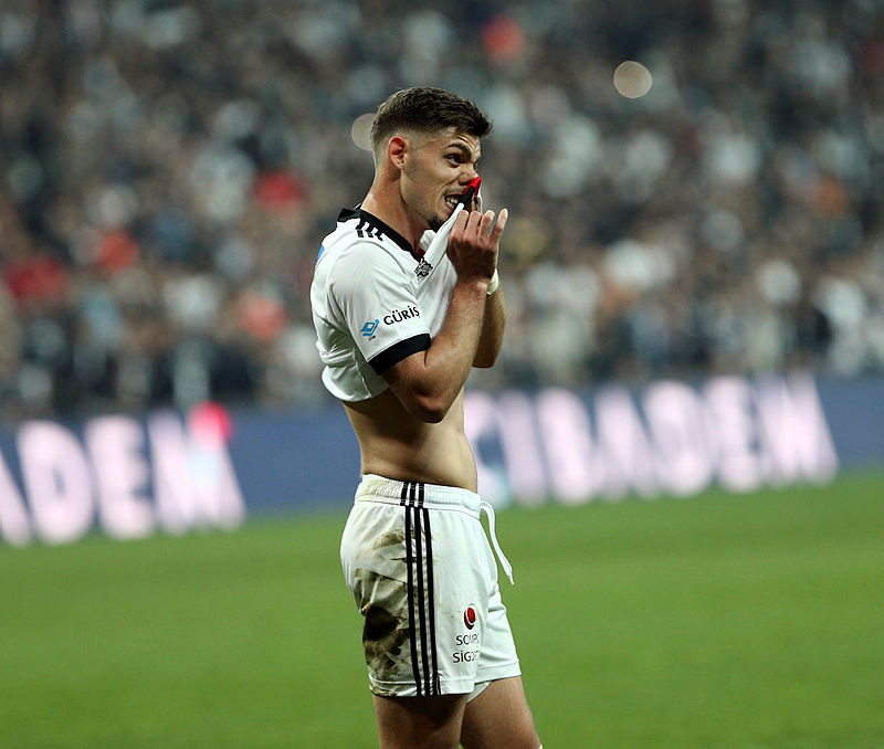 Beşiktaş’ta stoper problemi! Trabzonspor’a karşı kim oynayacak?