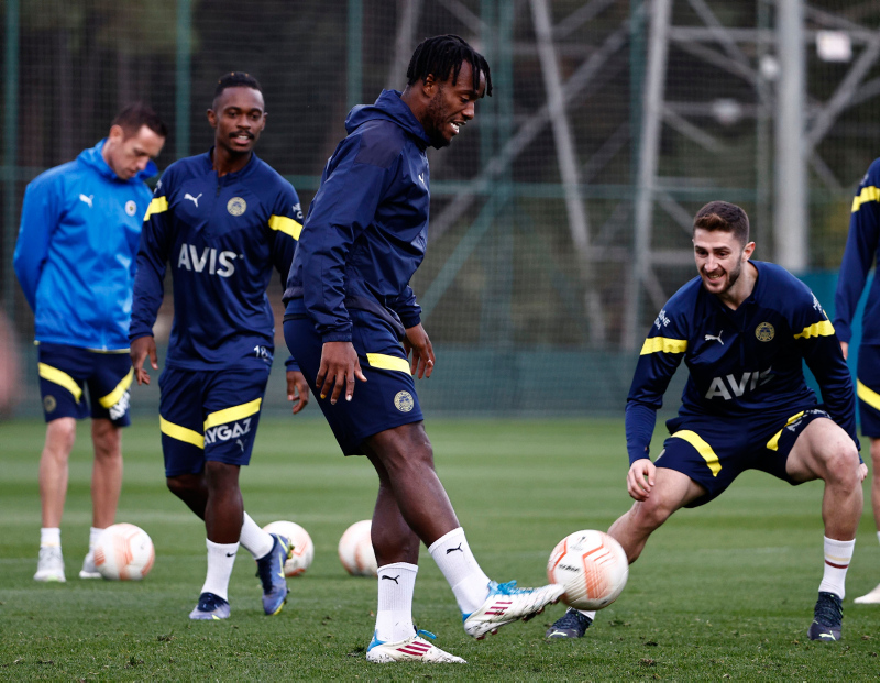 Fenerbahçe turu garantilemek istiyor! İşte Jorge Jesus’un AEK Larnaca maçı 11’i