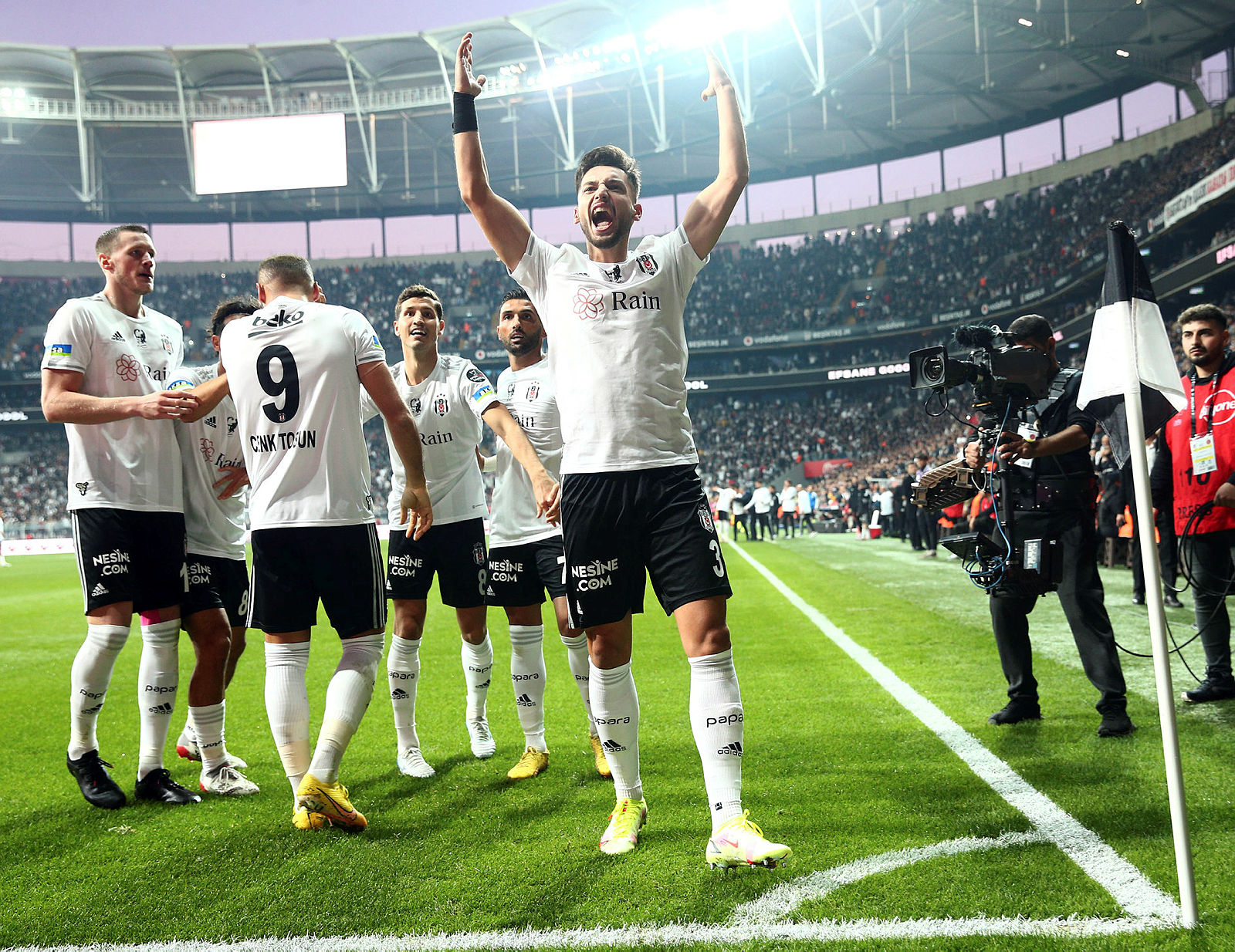 A'dan Z'ye Galatasaray-Beşiktaş ezeli rekabeti - Pazar Sabah Haberleri