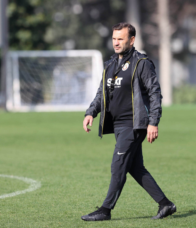 GALATASARAY HABERLERİ | Aslan derbiye odaklandı! Okan Buruk’u bekleyen kritik viraj
