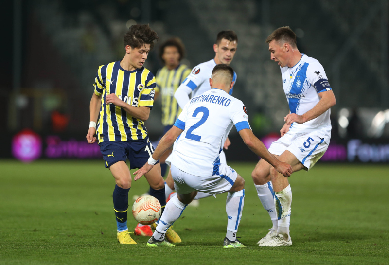 Fenerbahçe’nin UEFA Avrupa Ligi’ndeki muhtemel rakipleri belli oldu!