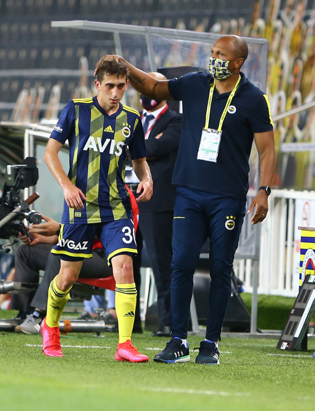 Fenerbahçe’den ayrılan Ömer Faruk Beyaz yokları oynuyor! 2. Lig’de...