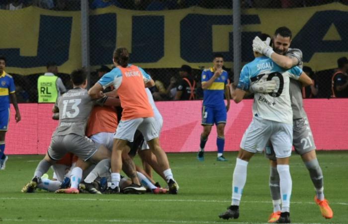 Boca Juniors - Racing Club maçında ortalık savaş alanına döndü! Tam 11 kırmızı kart