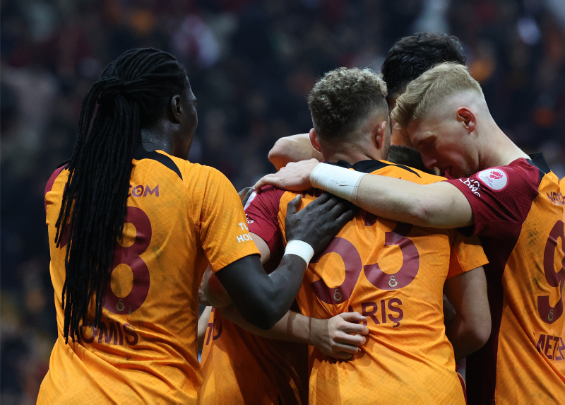 Spor yazarları Galatasaray-Ofspor maçını yorumladı!