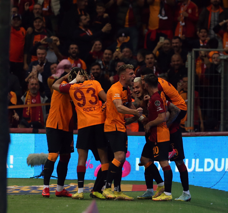 TRANSFER HABERİ: Halil Dervişoğlu’dan Galatasaray’a yeşil ışık!