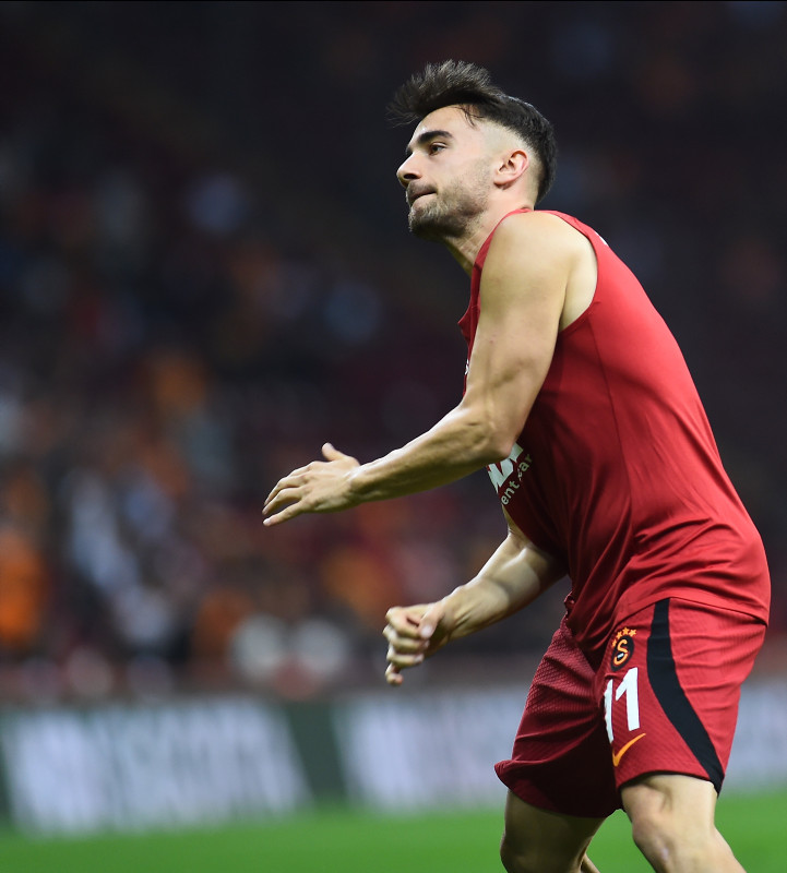 Galatasaray’da Yunus Akgün’e sürpriz talip!