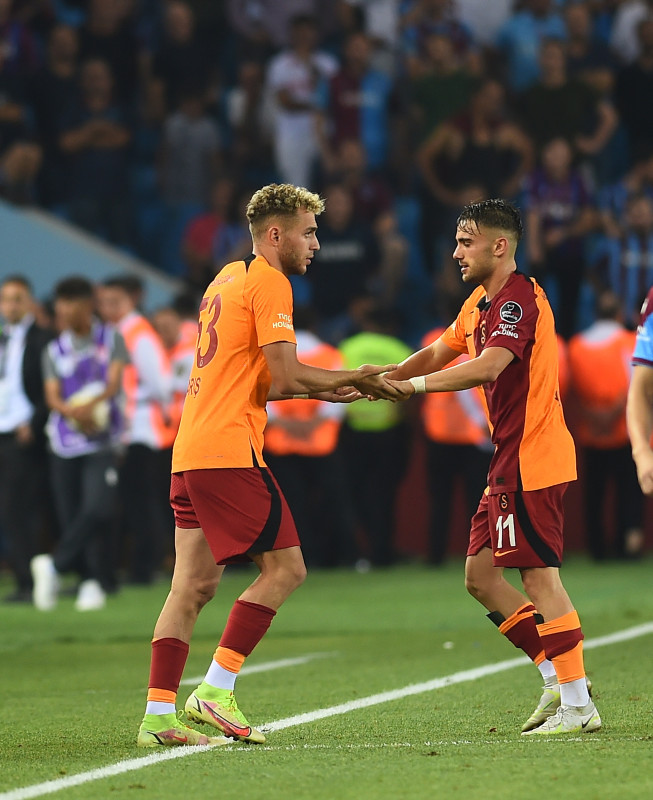 Galatasaray’da Yunus Akgün’e sürpriz talip!