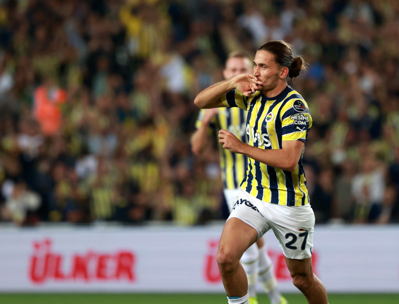 Fenerbahçe’de Crespo’ya dev talip! O rakam dudak uçuklattı