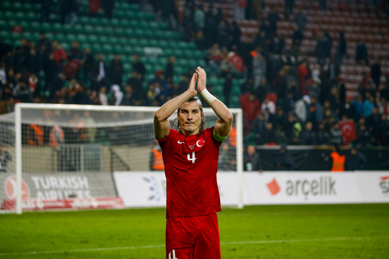 TRANSFER HABERİ: Çağlar Söyüncü imzayı atıyor! Fenerbahçe...