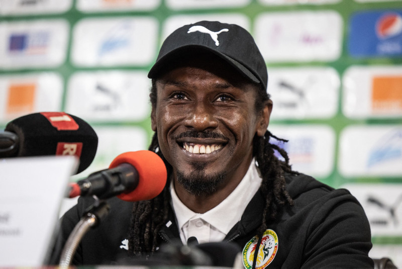 Senegal Teknik Direktörü Aliou Cisse’nin yürek burkan hikayesi! Ailesini kazada kaybetti ama...