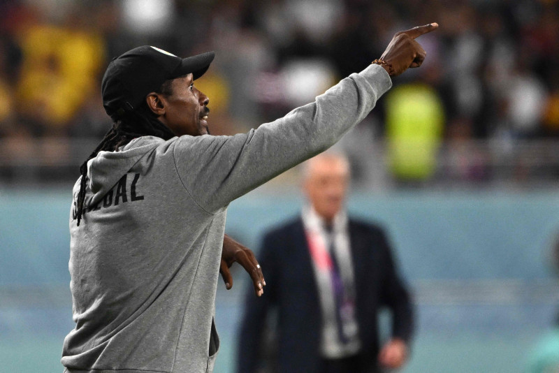 Senegal Teknik Direktörü Aliou Cisse’nin yürek burkan hikayesi! Ailesini kazada kaybetti ama...