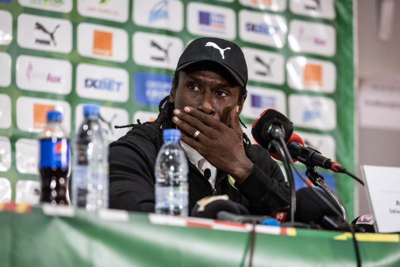 Senegal Teknik Direktörü Aliou Cisse’nin yürek burkan hikayesi! Ailesini kazada kaybetti ama...