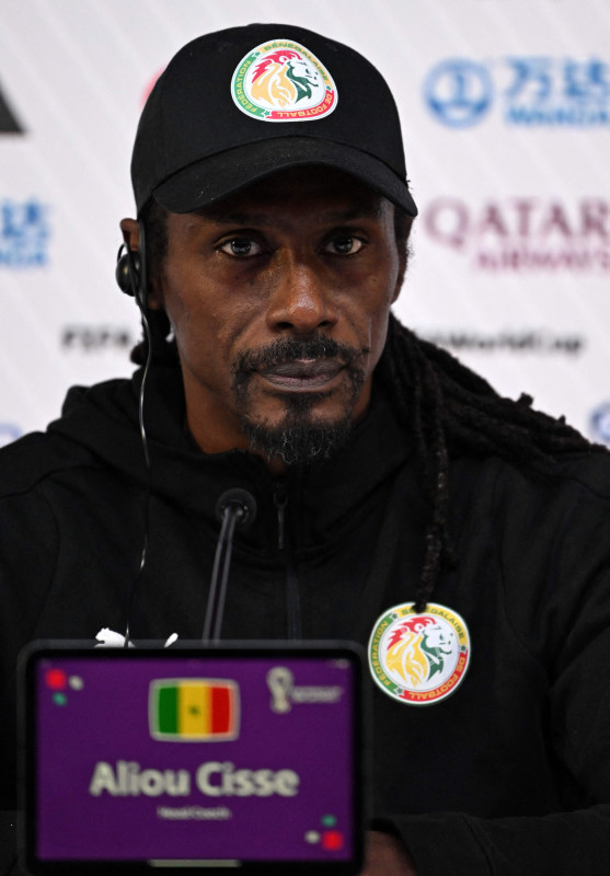 Senegal Teknik Direktörü Aliou Cisse’nin yürek burkan hikayesi! Ailesini kazada kaybetti ama...