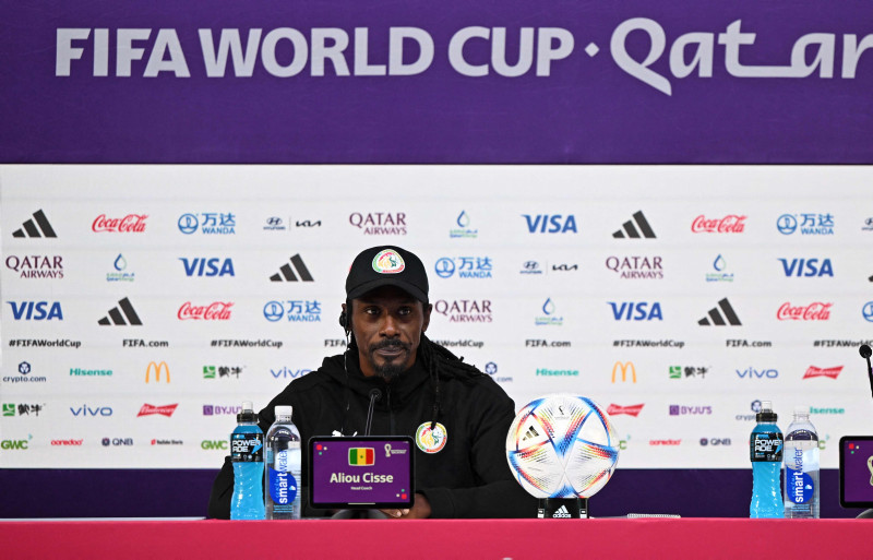 Senegal Teknik Direktörü Aliou Cisse’nin yürek burkan hikayesi! Ailesini kazada kaybetti ama...