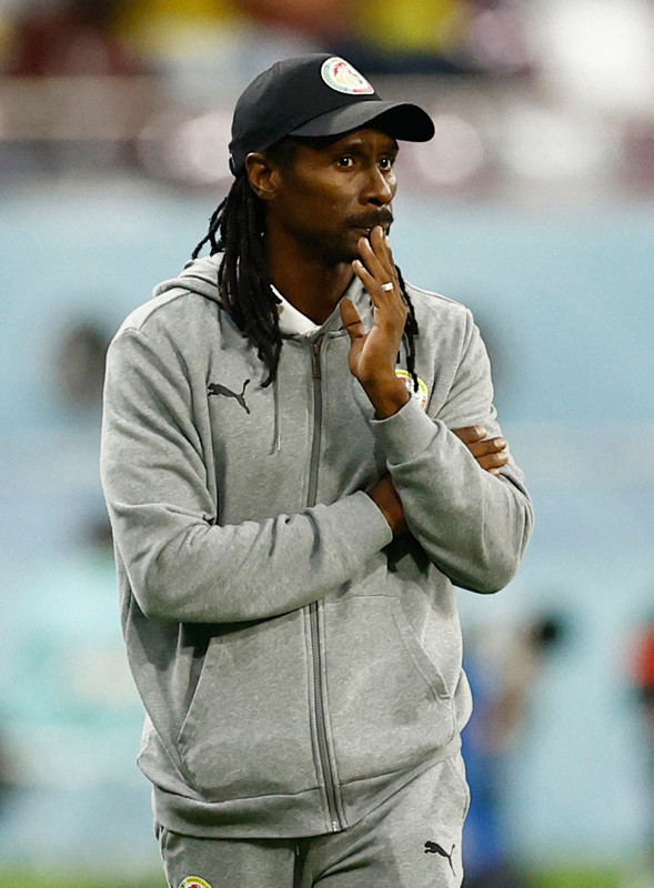 Senegal Teknik Direktörü Aliou Cisse’nin yürek burkan hikayesi! Ailesini kazada kaybetti ama...