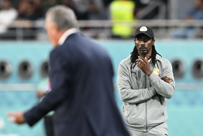 Senegal Teknik Direktörü Aliou Cisse’nin yürek burkan hikayesi! Ailesini kazada kaybetti ama...