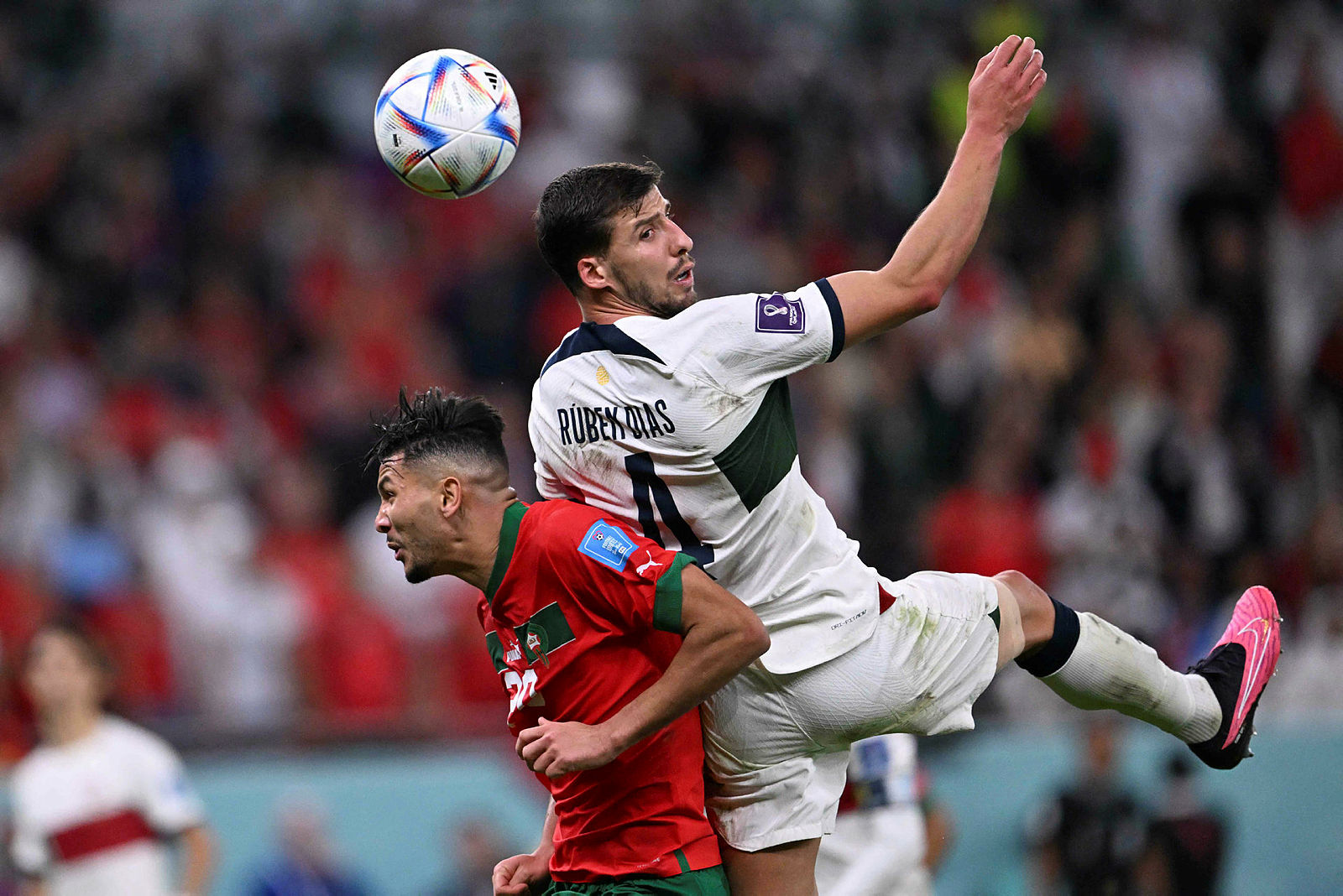 Cristiano Ronaldo Fas - Portekiz maçı sonrası gözyaşlarını tutamadı! İşte o görüntüler