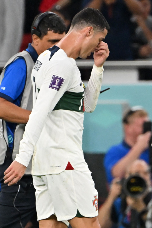 Cristiano Ronaldo Fas - Portekiz maçı sonrası gözyaşlarını tutamadı! İşte o görüntüler