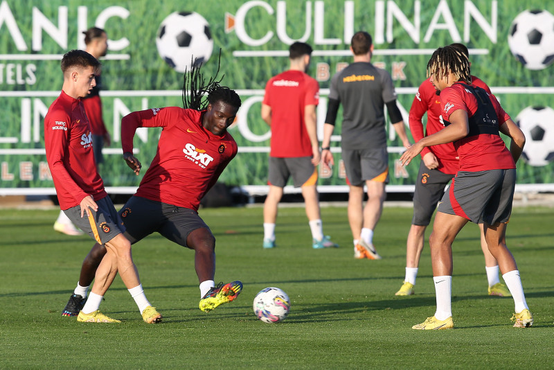 Galatasaray’da beklenmedik Bafetimbi Gomis gelişmesi! Ayrılık...