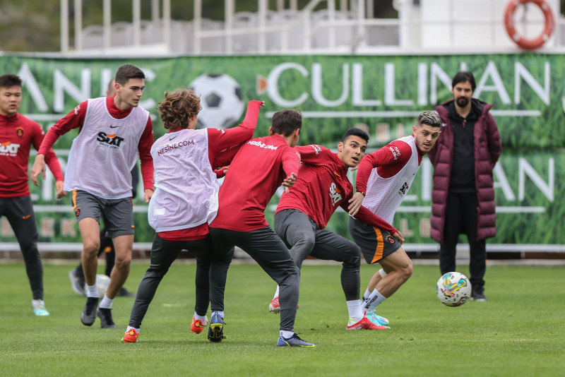 Galatasaray’da kaleci transferinde 3 aday! Muslera’nın yanında gelişecek