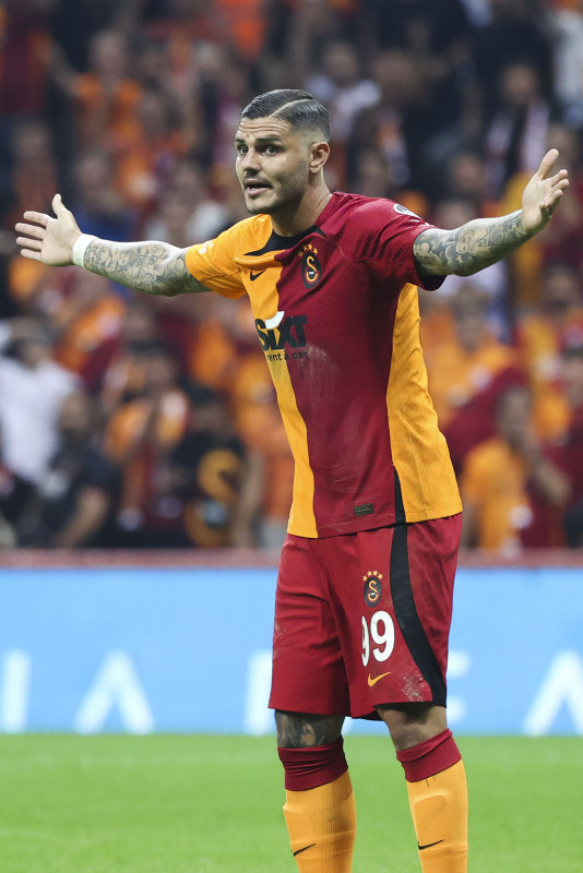 Galatasaray’ın yıldızı Mauro Icardi’ye büyük şok! Şimdi de evden kovuldu