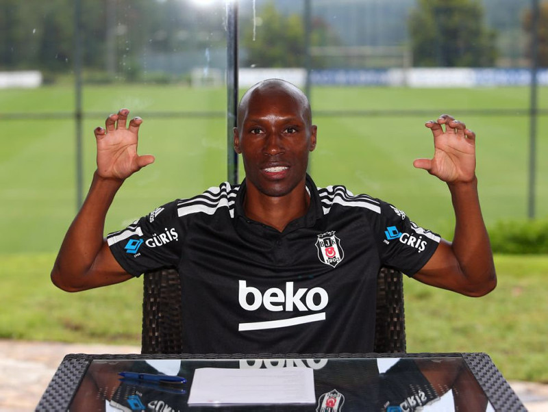 Beşiktaş’ın deneyimli oyuncusu Atiba Hutchinson konuştu! Kariyerimi Beşiktaş’ta bitireceğim