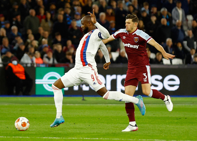 Galatasaray’a Dembele’de rakip çıktı!