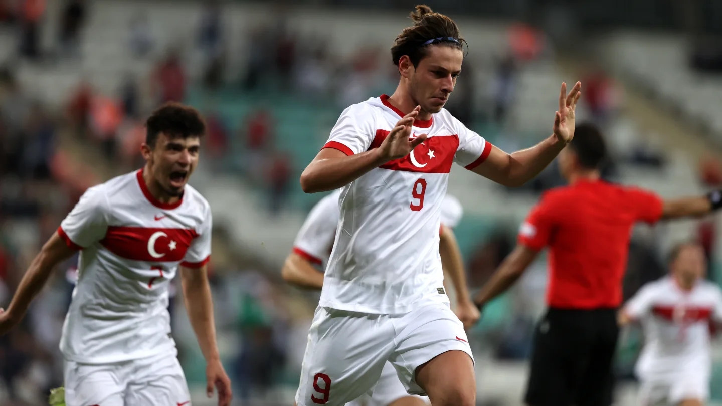 Enis Destan’dan Trabzonspor ve transfer açıklaması!