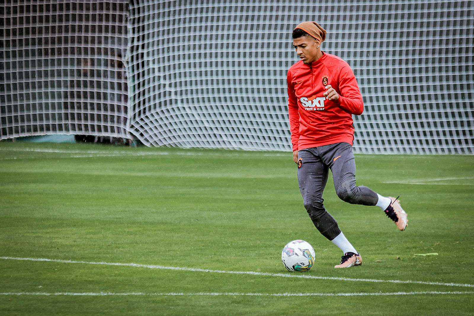 Galatasaray’a transferde üzücü haber! Marcelo ve Van Aanholt...