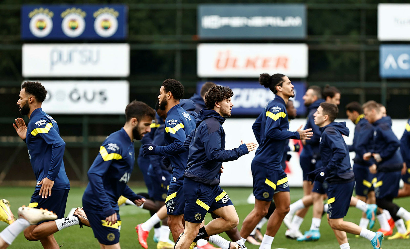 FENERBAHÇE HABERLERİ | F.Bahçe Şilili golcüyü istiyor! Premier Lig ekipleri de devrede