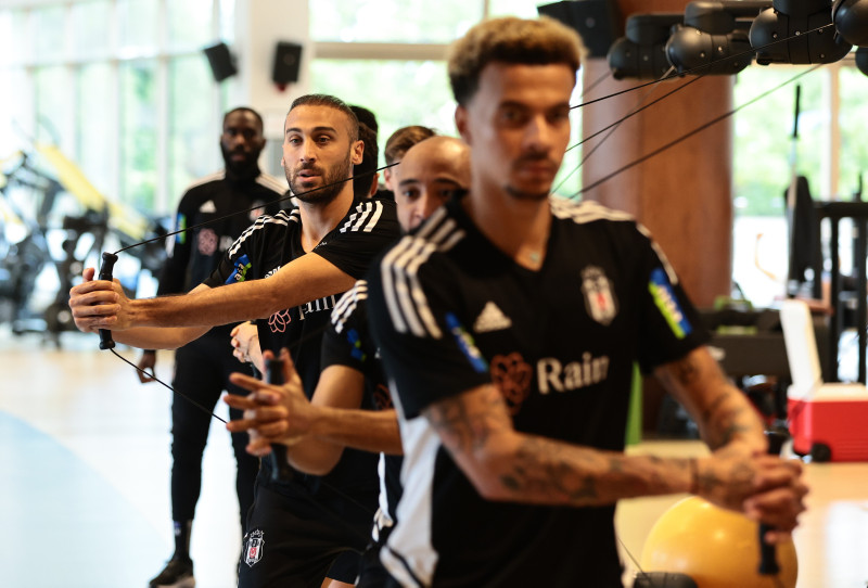 Beşiktaş’ta Demir Ege Tıknaz 2026 Dünya Kupası yıldız adayları arasına girdi!