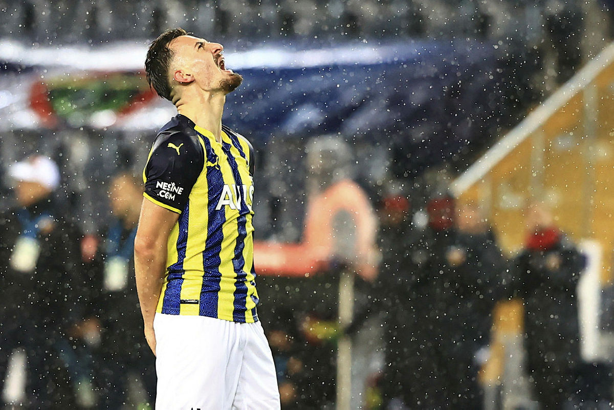 Fenerbahçe’de Mergim Berisha paylaşılamıyor!