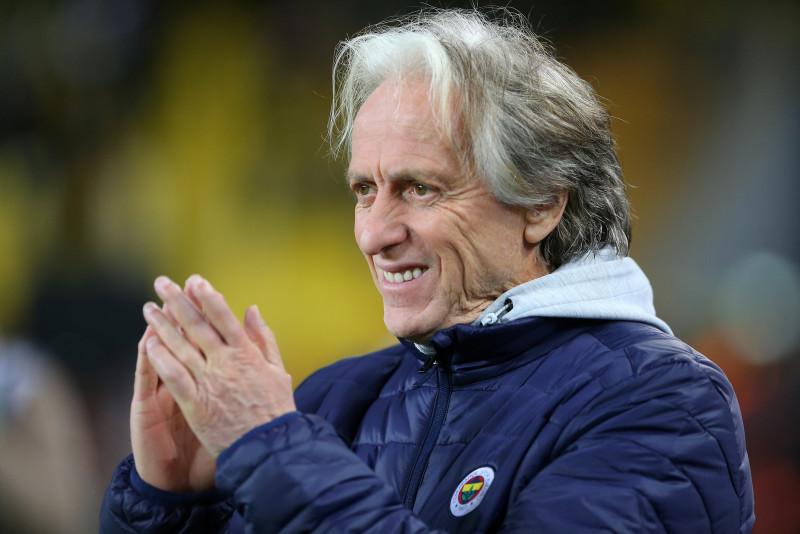 Fenerbahçe’de Jorge Jesus’tan Trabzonspor derbisi sonrası uyarı!