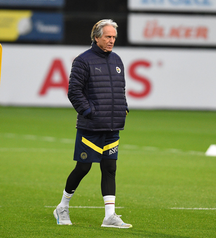 Fenerbahçe’de Jorge Jesus’tan Trabzonspor derbisi sonrası uyarı!