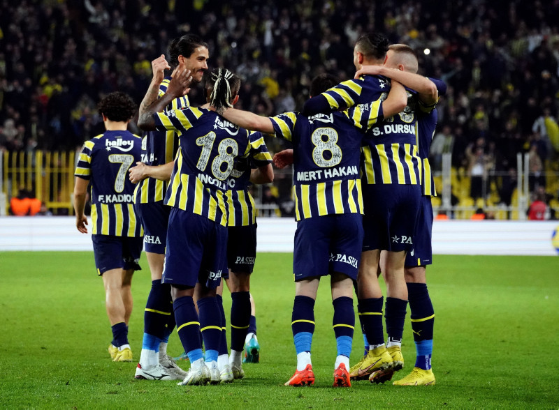 TRANSFER HABERİ: Fenerbahçe’ye 2.06’lık stoper! Sözleşme detayları ortaya çıktı