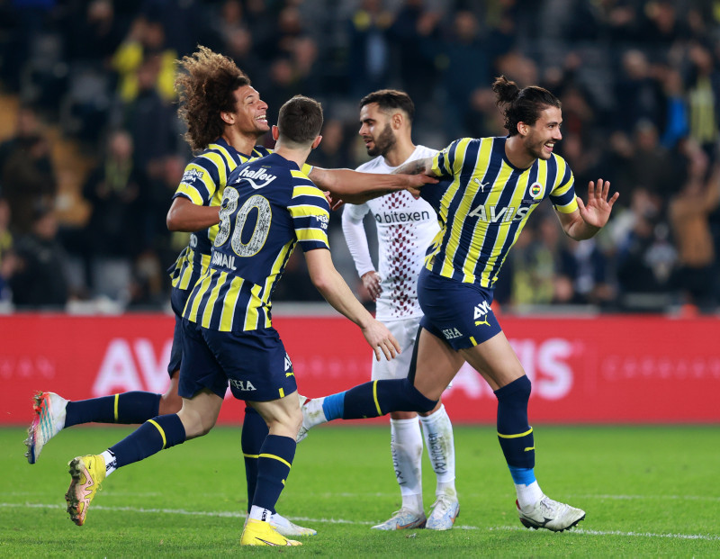 TRANSFER HABERİ: Fenerbahçe’ye 2.06’lık stoper! Sözleşme detayları ortaya çıktı