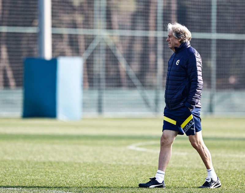 FENERBAHÇE HABERLERİ - Jorge Jesus’tan takıma uyarı! Derbi öncesi...