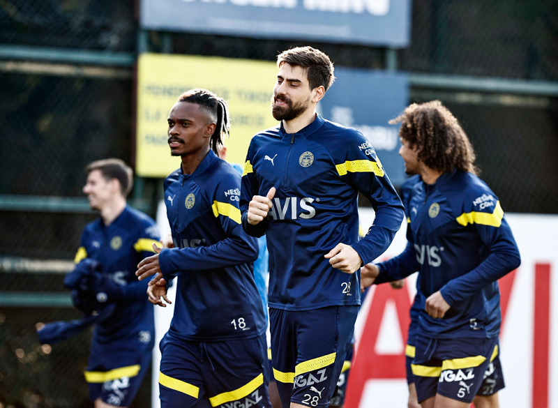 FENERBAHÇE HABERLERİ - Jorge Jesus’tan takıma uyarı! Derbi öncesi...