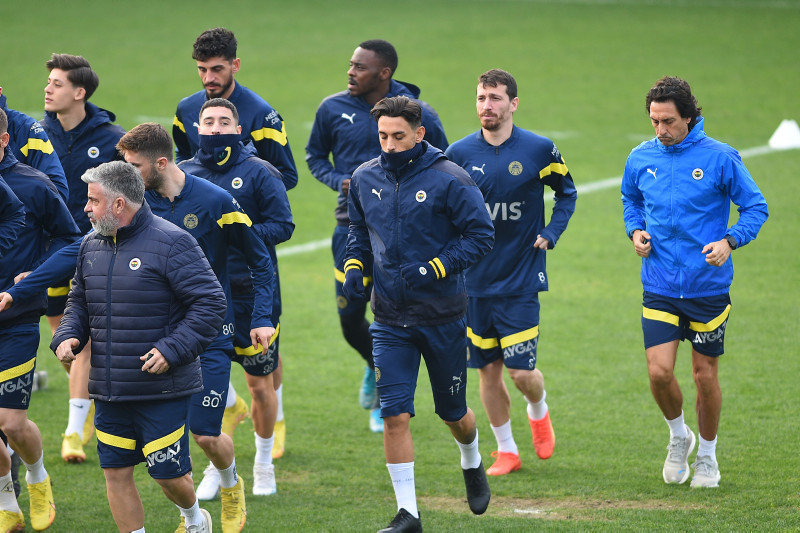 Fenerbahçe’de Jorge Jesus transfer raporunu verdi! İşte listedeki 4 isim