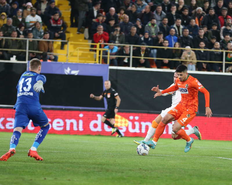 İşte Alanyaspor - Galatasaray maçından kareler...