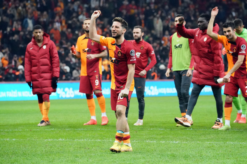TRANSFER HABERİ: Dries Mertens Galatasaray için dünya devini reddetti!
