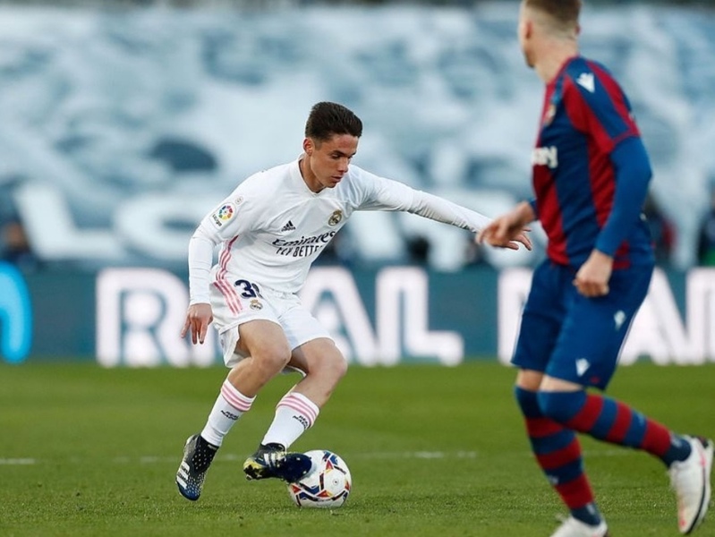 GALATASARAY TRANSFER HABERLERİ | Cimbom’un gözü Real Madrid’in genç yeteneğinde!