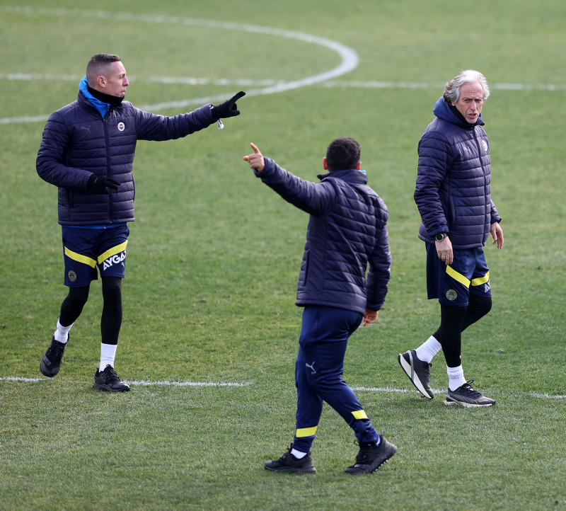 Vitor Pereira Fenerbahçe’den eski öğrencisini transfer etmek istiyor!