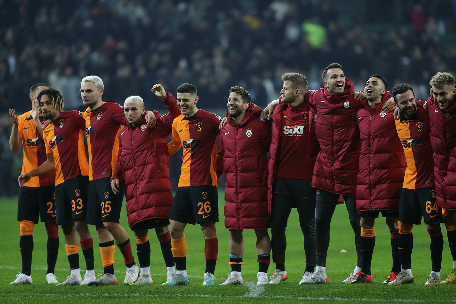 İngilizler açıkladı! Galatasaray’dan stopere sürpriz transfer hamlesi