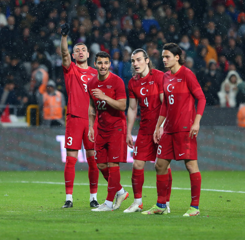 Beşiktaş’a neden gitmedi? İşte Galatasaray’da Kaan Ayhan gerçekleri